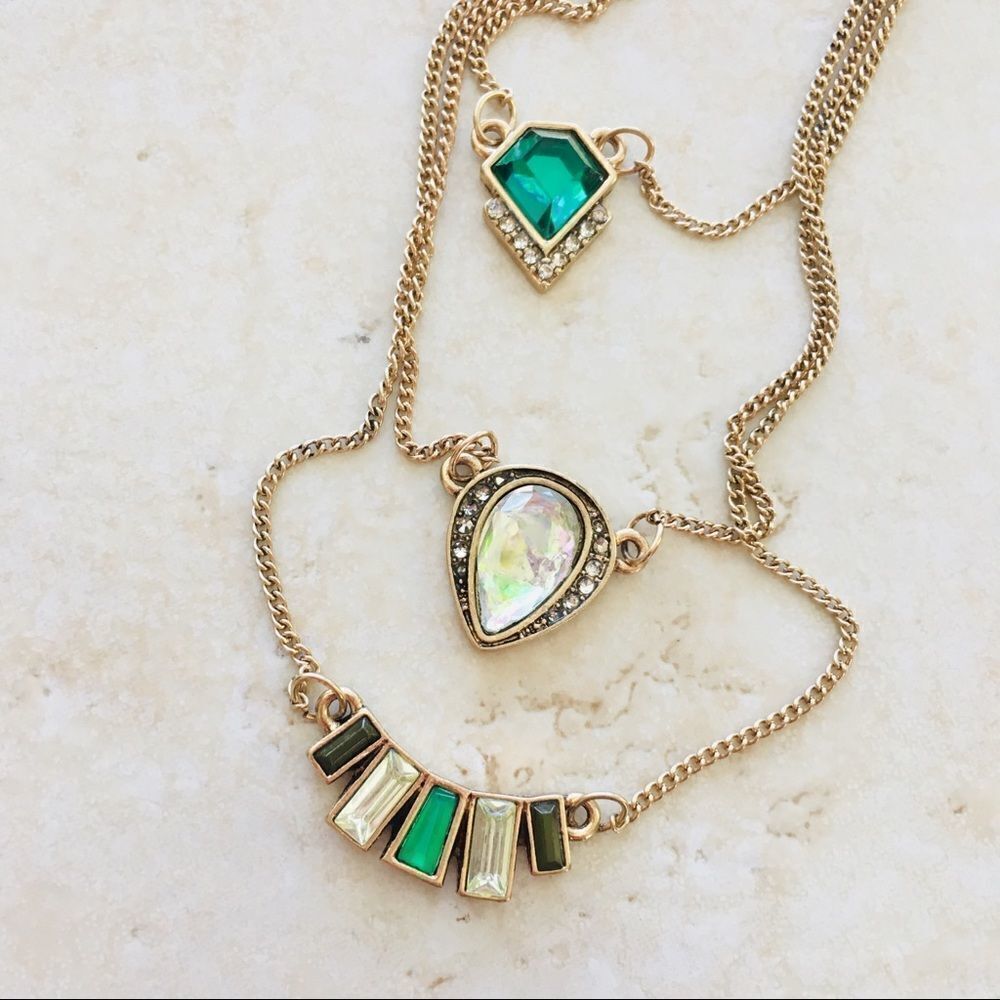 Layered Three Chain Emerald Green Crystal Pendant Gold Tone Necklace NWT